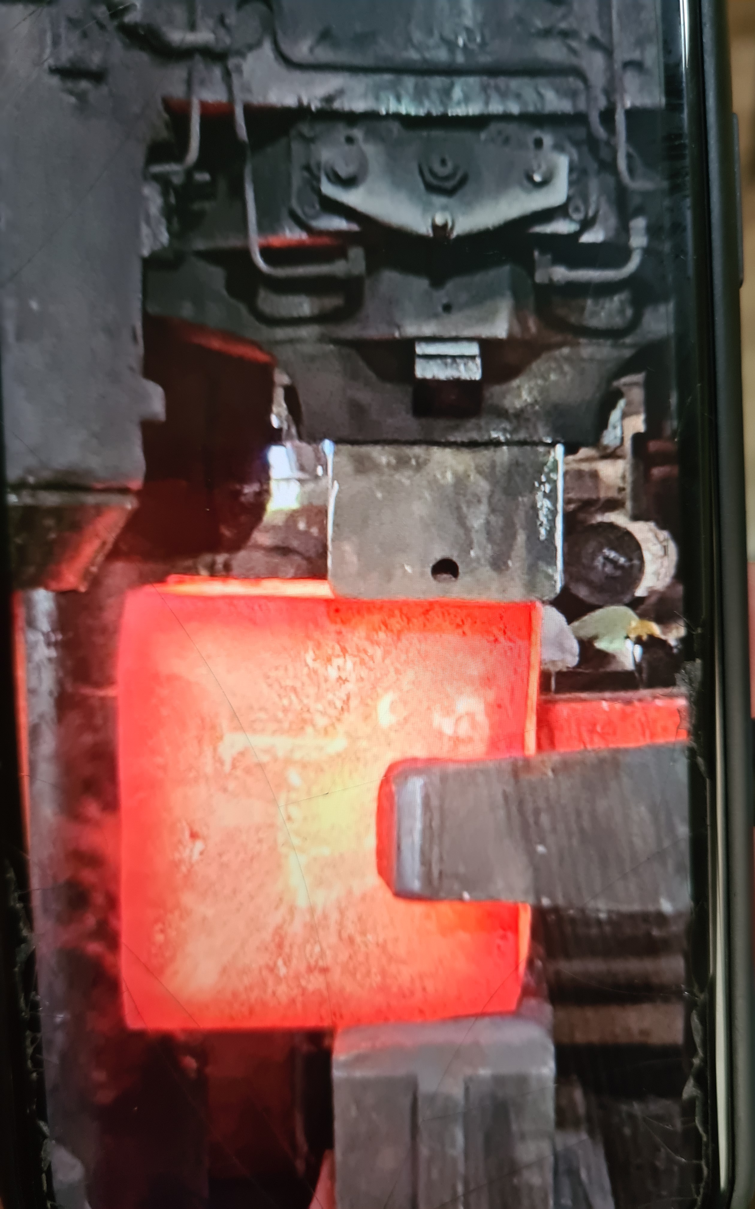 Hot Metal Forging at High Temp